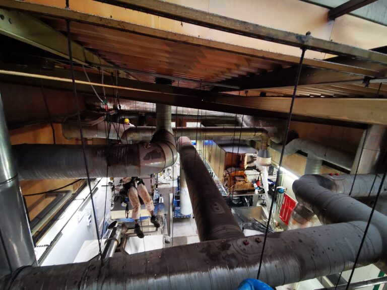 Prace wysokościowe z wykorzystaniem technik alpinistycznych